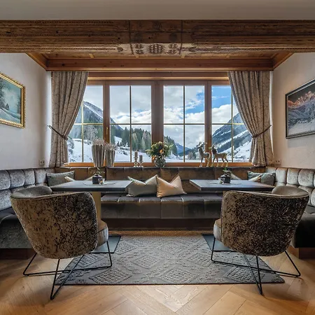 Boutique Hotel Montanara-3